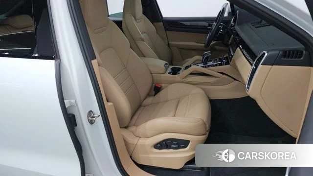Porsche Cayenne (PO536) 2022 Белый из Кореи, фото 3