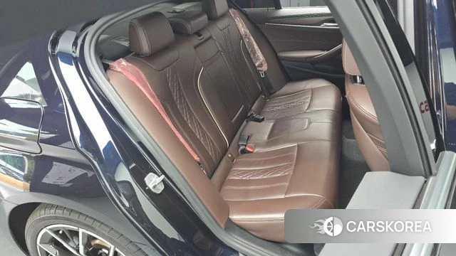 BMW 5 Series (G30) 2021 Черный из Кореи, фото 3