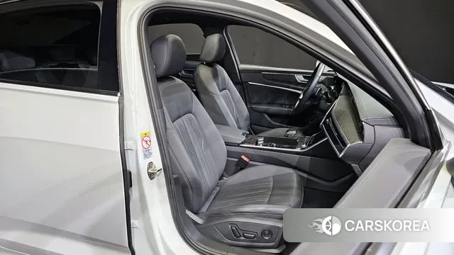 Audi A6 (C8) 2022 Белый из Кореи, фото 3