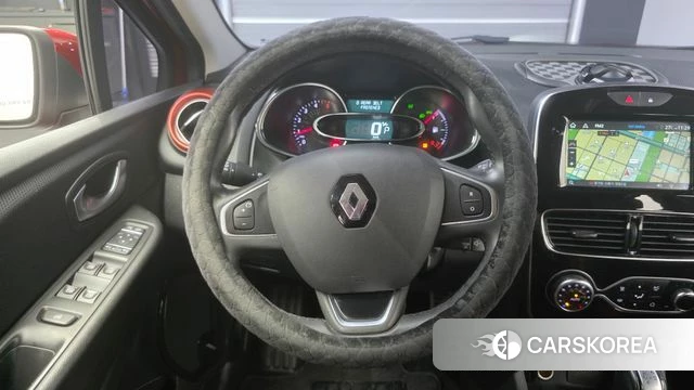 Renault Korea (Samsung) Clio 2019 Красный из Кореи, фото 3