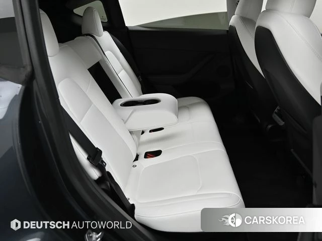 Tesla Model Y 2025 Серый из Кореи, фото 3