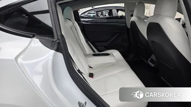 Tesla Model 3 2022 Белый из Кореи, фото 3