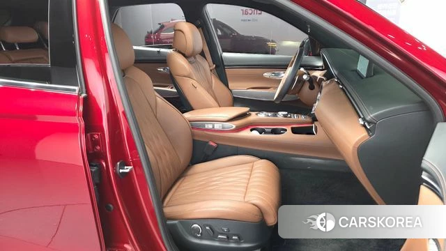 Genesis GV70 2022 Красный из Кореи, фото 3