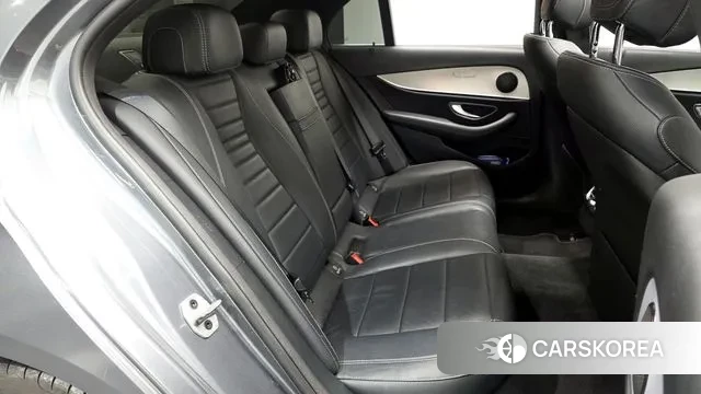 Mercedes-Benz E-Class W213 2020 Серебряный из Кореи, фото 3