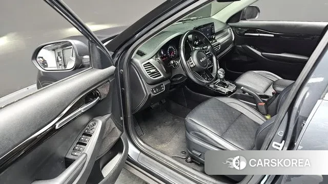 Kia Seltos 2021 Серый из Кореи, фото 3