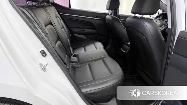 Hyundai Avante AD 2018 Белый из Кореи, фото 3