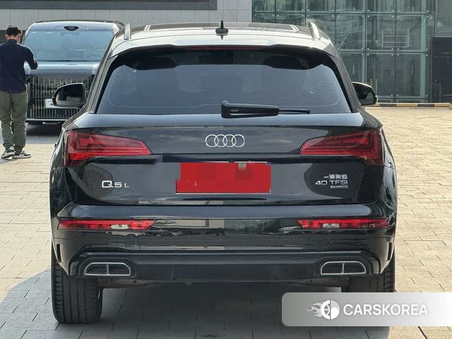 Audi Q5L 2024 Черный из Китая, фото 3