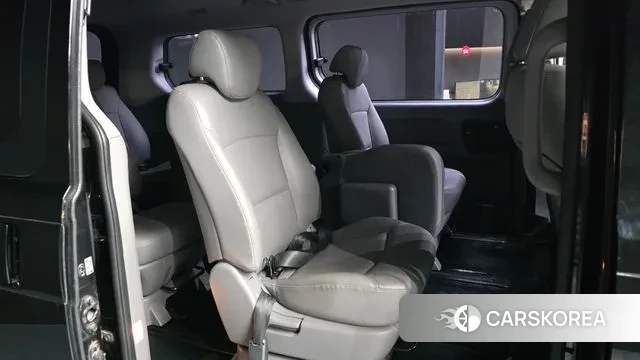 Hyundai The New Grand Starex 2018 Черный из Кореи, фото 3