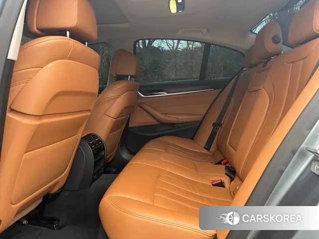 BMW 5 Series (G30) 2020 Белый из Кореи, фото 3