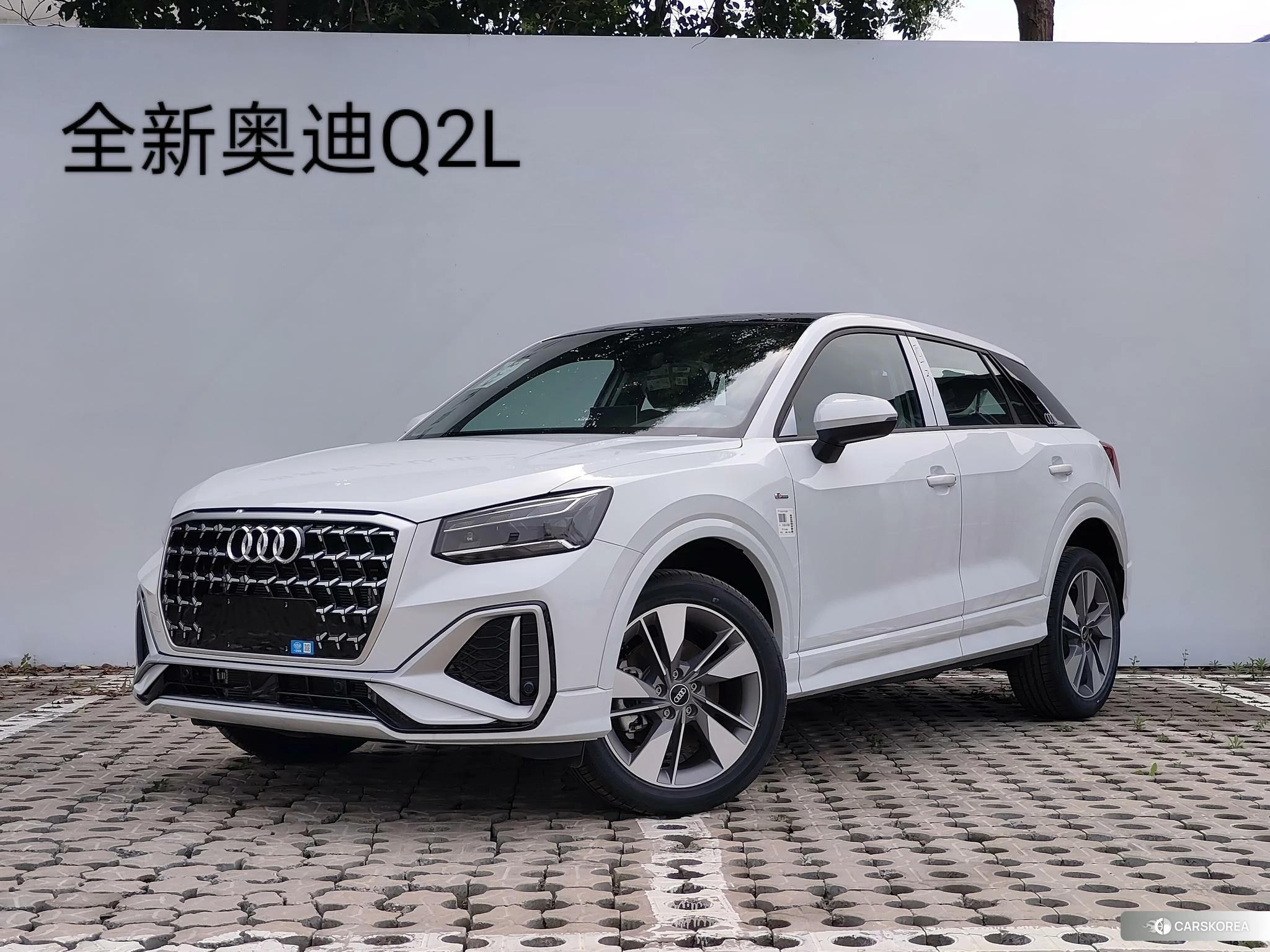 Audi Q2L 2025 Белый из Китая, фото 3