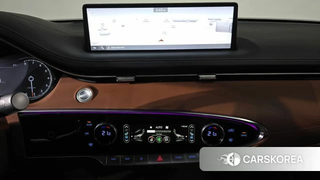 Genesis GV70 2023 Черный из Кореи, фото 3