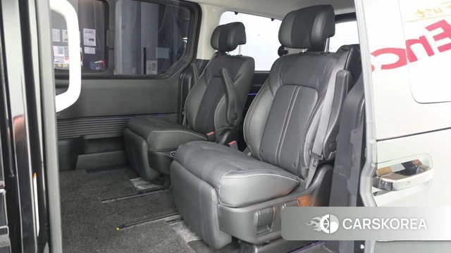 Hyundai Staria 2021 Черный из Кореи, фото 3