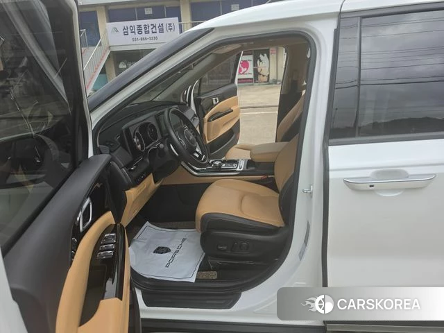 Kia Carnival 4th generation 2023 Белый из Кореи, фото 3