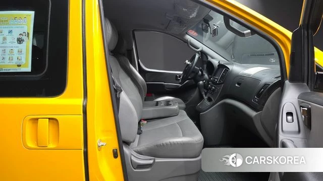 Hyundai The New Grand Starex 2018 Желтый из Кореи, фото 3