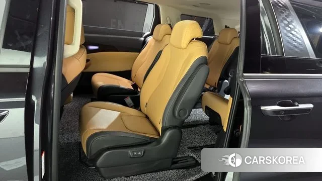 Kia Carnival 4th generation 2023 Серый из Кореи, фото 3
