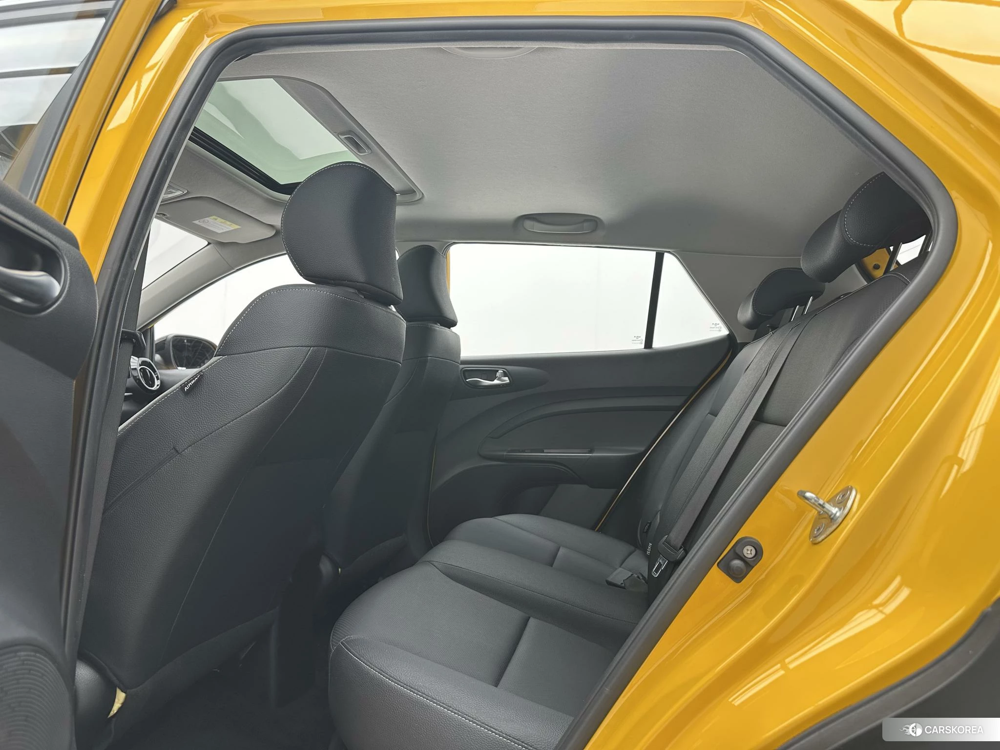 Kia Yi Ran 2021 Желтый из Китая, фото 3
