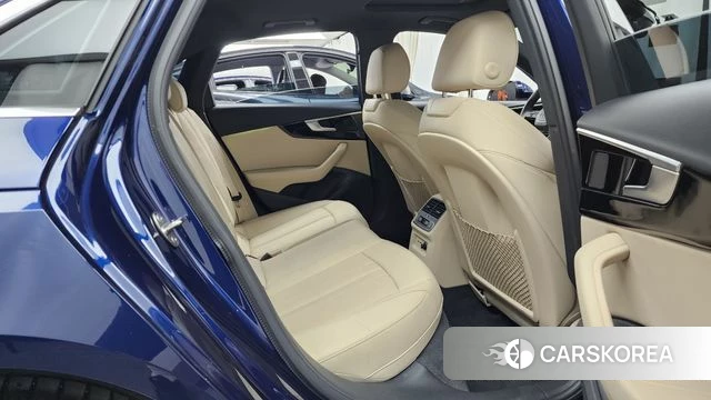 Audi A4 (B9) 2022 Синий из Кореи, фото 3