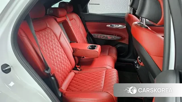 Genesis GV70 2023 Белый из Кореи, фото 3