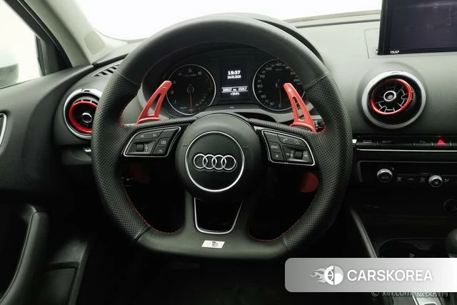 Audi A3 2018 Белый из Китая, фото 3