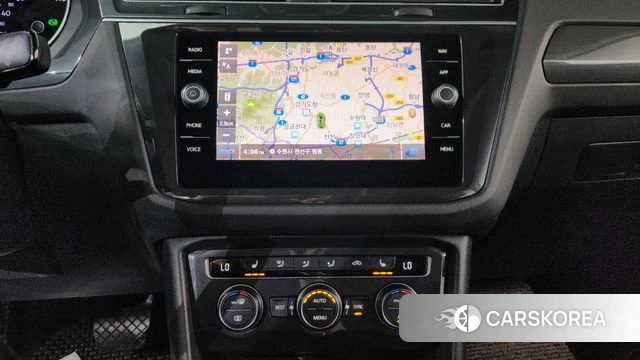 Volkswagen Tiguan second Generation 2019 Черный из Кореи, фото 3