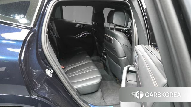 BMW X6 (G06) 2025 Черный из Кореи, фото 3