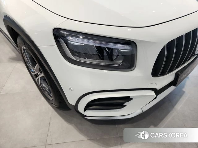 Mercedes-Benz GLB-Class X247 2025 Белый из Кореи, фото 3