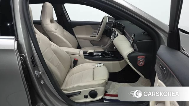 Mercedes-Benz A-Class W177 2019 Песочный из Кореи, фото 3