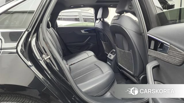Audi A4 (B9) 2023 Черный из Кореи, фото 3