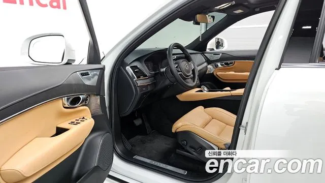 Volvo XC90 second Generation 2023 Белый из Кореи, фото 3