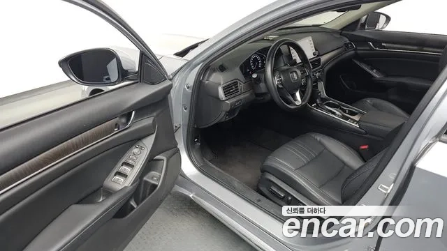 Honda Accord 10th Generation 2018 Серебристо-серый из Кореи, фото 3