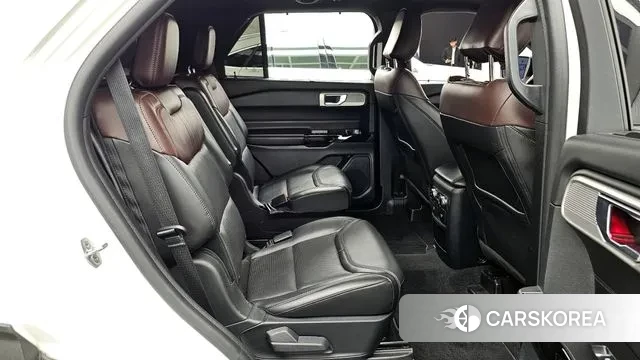 Ford Explorer 6th Generation 2021 Белый из Кореи, фото 3