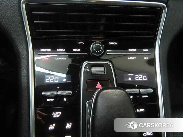 Porsche Panamera (971) 2019 Черный из Кореи, фото 3