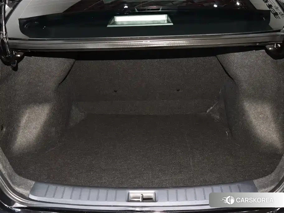 Nissan Sylphy 2024 Черный из Китая, фото 3