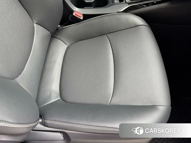 Toyota Corolla 2023 Белый из Китая, фото 3