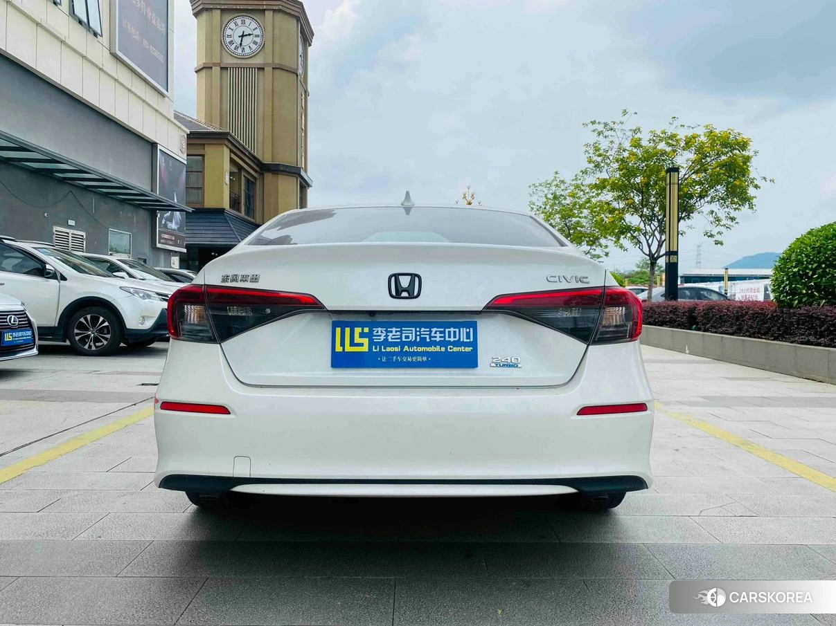 Honda Civic 2023 Белый из Китая, фото 3