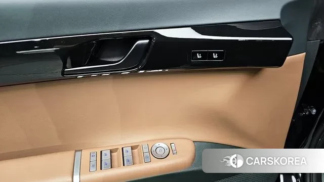 Hyundai Grandeur Hybrid (GN7) 2023 Черный из Кореи, фото 3