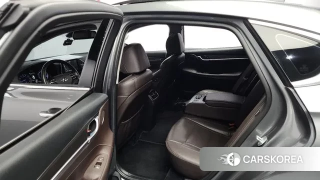 Hyundai Grandeur IG 2018 Серебристо-серый из Кореи, фото 3