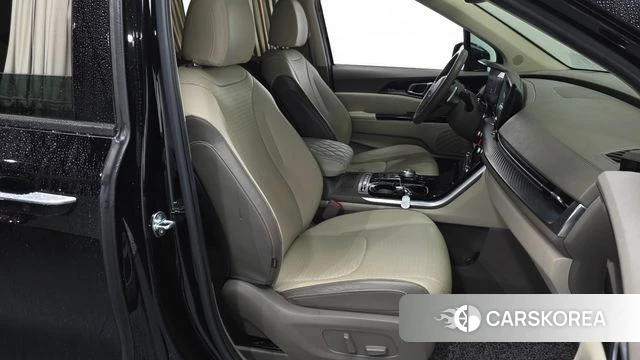 Kia Carnival 4th generation 2023 Черный из Кореи, фото 3