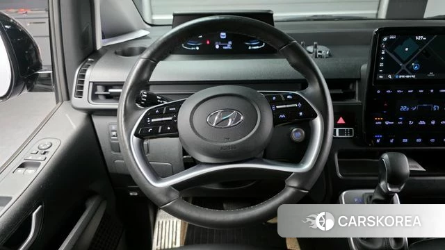 Hyundai Staria 2023 Черный из Кореи, фото 3