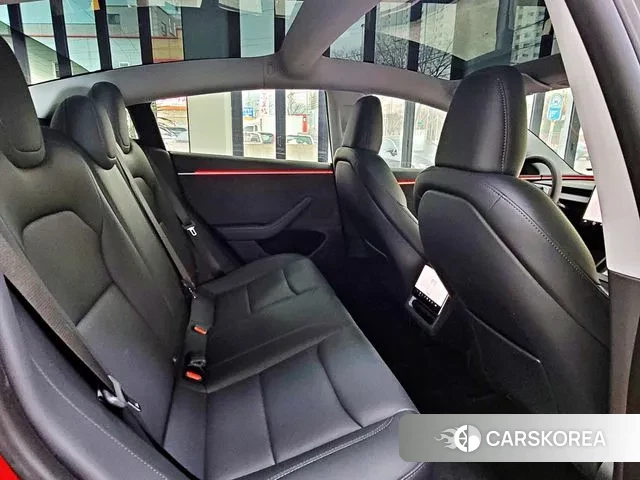 Tesla Model 3 2024 Красный из Кореи, фото 3