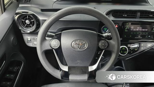 Toyota Prius C 2019 Серебряный из Кореи, фото 3