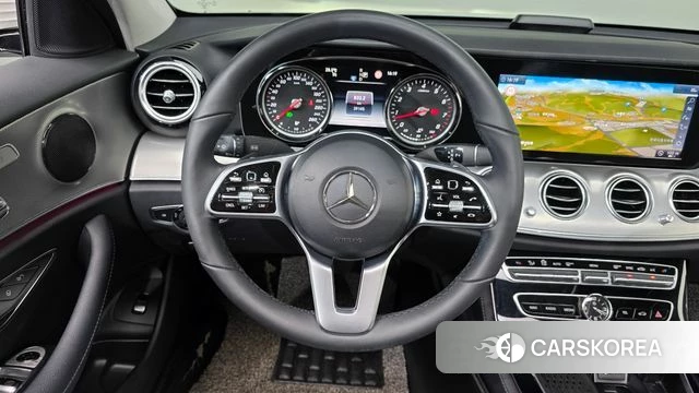 Mercedes-Benz E-Class W213 2019 Белый из Кореи, фото 3