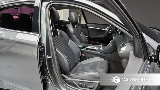 Genesis G70 2018 Серый из Кореи, фото 3