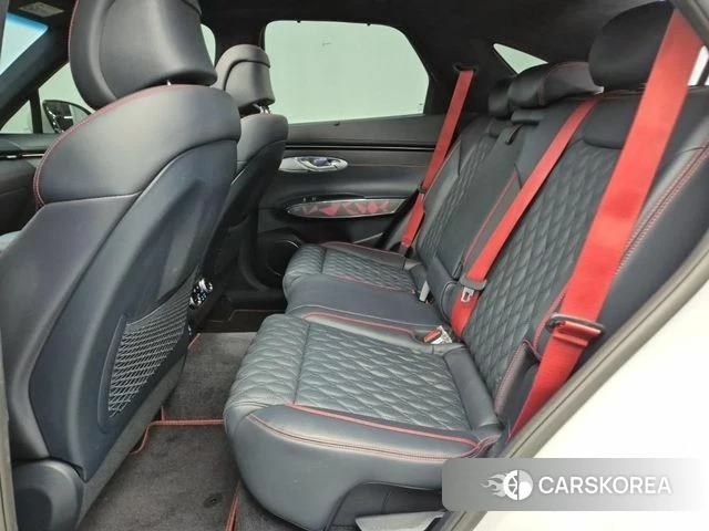 Genesis GV70 2021 Черный из Кореи, фото 3