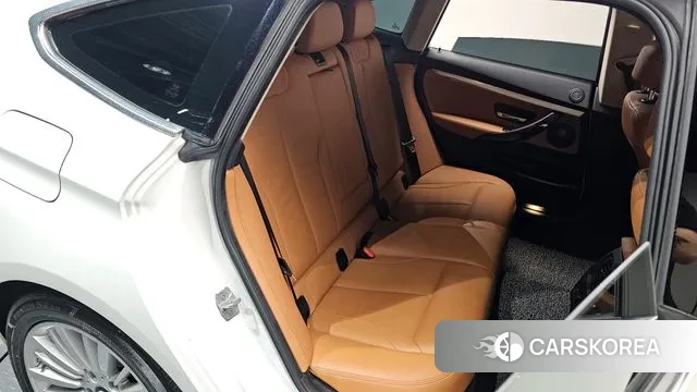 BMW 3 Series GT (F34) 2019 Белый из Кореи, фото 3