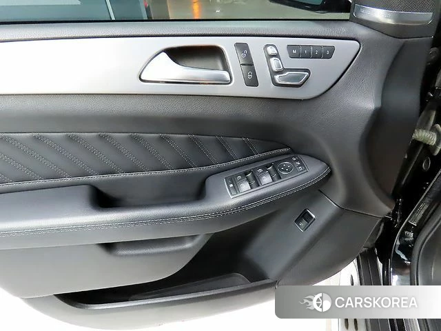 Mercedes-Benz GLE - Class W166 2018 Черный из Кореи, фото 3