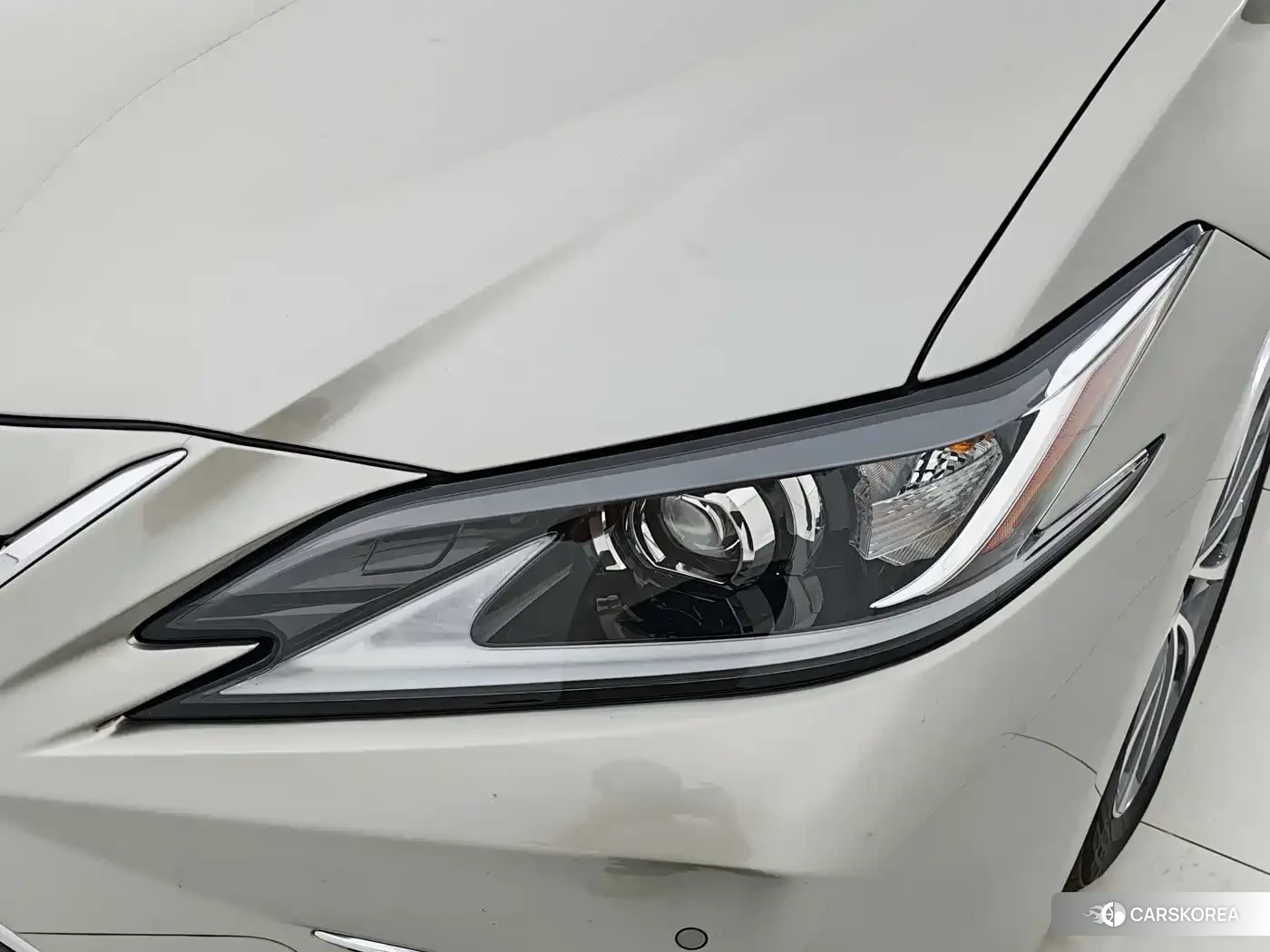 Lexus ES 2024 Champagne/brown из Китая, фото 3