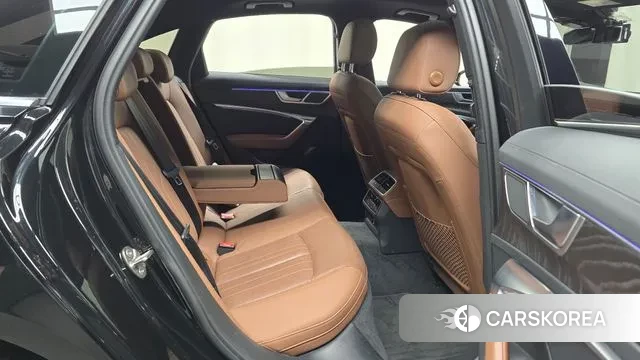 Audi A6 (C8) 2020 Черный из Кореи, фото 3