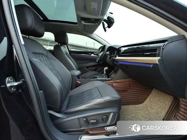 Volkswagen Passat 2021 Черный из Китая, фото 3