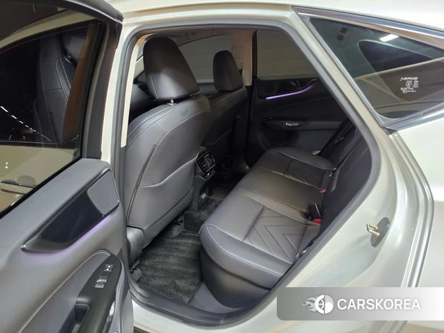 Lexus NX450h + 2nd generation 2025 Белый из Кореи, фото 3